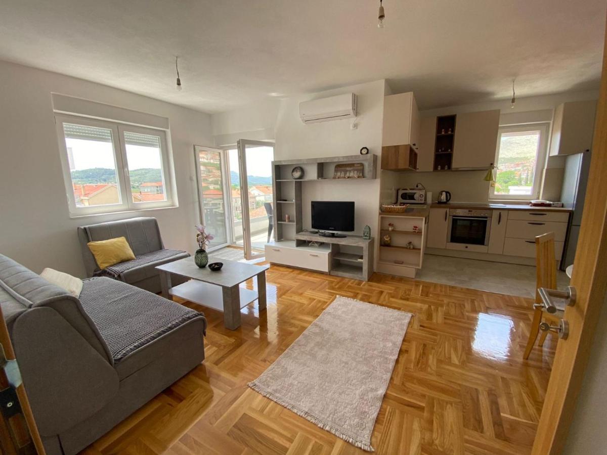Apartman Sunny Day Τρέμπινιε Εξωτερικό φωτογραφία